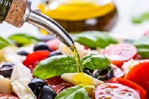 MB-Foods-oil-salads-iStock