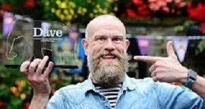 Tourettes Charity wants comedian to apologise for award-winning joke Falafel