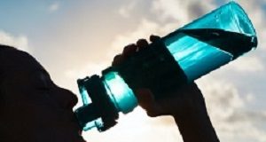 Electrolyte supplements don't prevent illness and may cause harm — Ultramarathon study WaterBottle