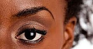 Declining eyesight improved by looking into deep red light