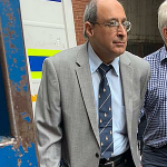 MB-Focus-17-09-2020-Anaesthetist Dr Abdulhay Munshi with Dr Peter Beale-Photo ENCA