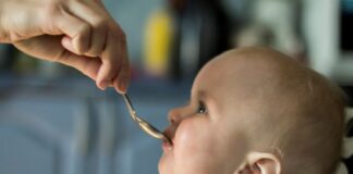 WHO urges action to stem rising AMR as experts call for new neonatal drugs