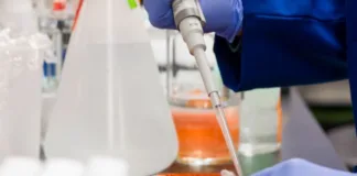 More than 100 labs studying deadly viruses, mapping project finds