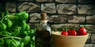 Mediterranean diet benefits high risk people – global review