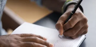 Medical practice not designed for ‘lefties’