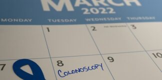 Colonoscopies detect more colorectal cancer than blood tests, study finds