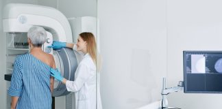 Can a mammogram help find heart disease?