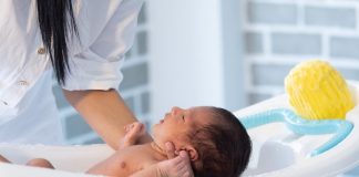 Simple antiseptic can reduce newborn infections – Cochrane analysis